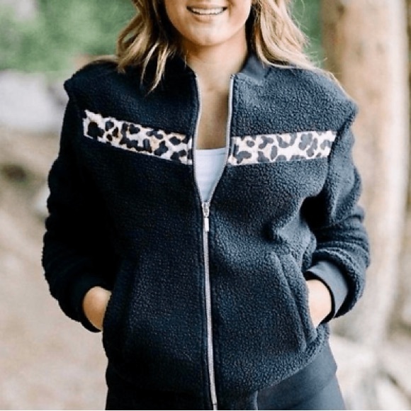 ZYIA Jackets & Blazers - Zyia Flying V leopard jacket